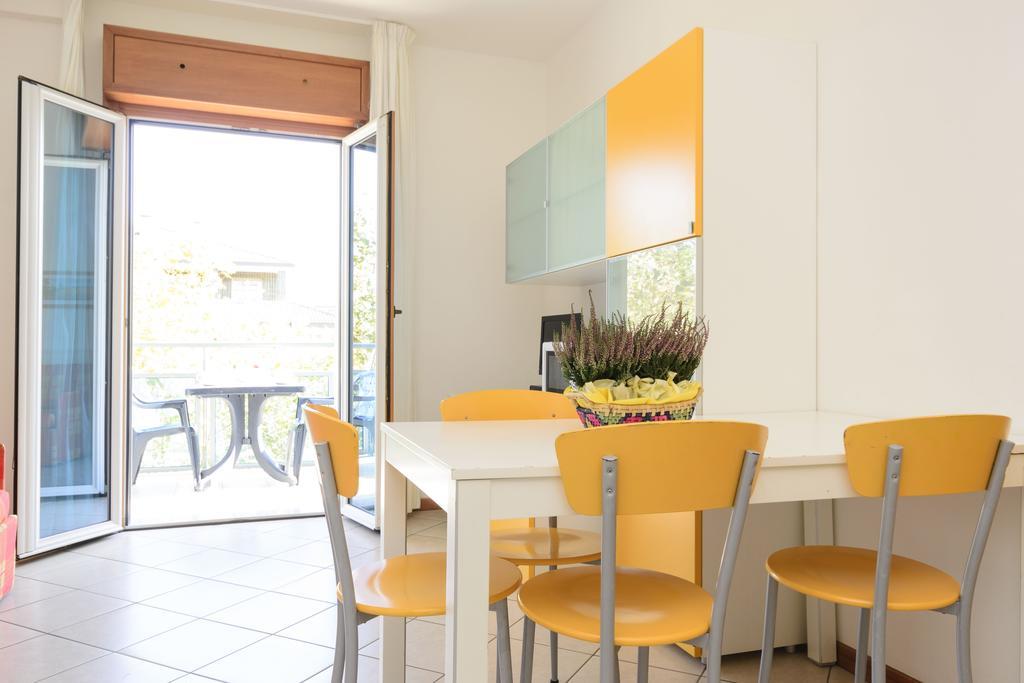 Sunbeach Apartments Lignano Sabbiadoro Exterior foto